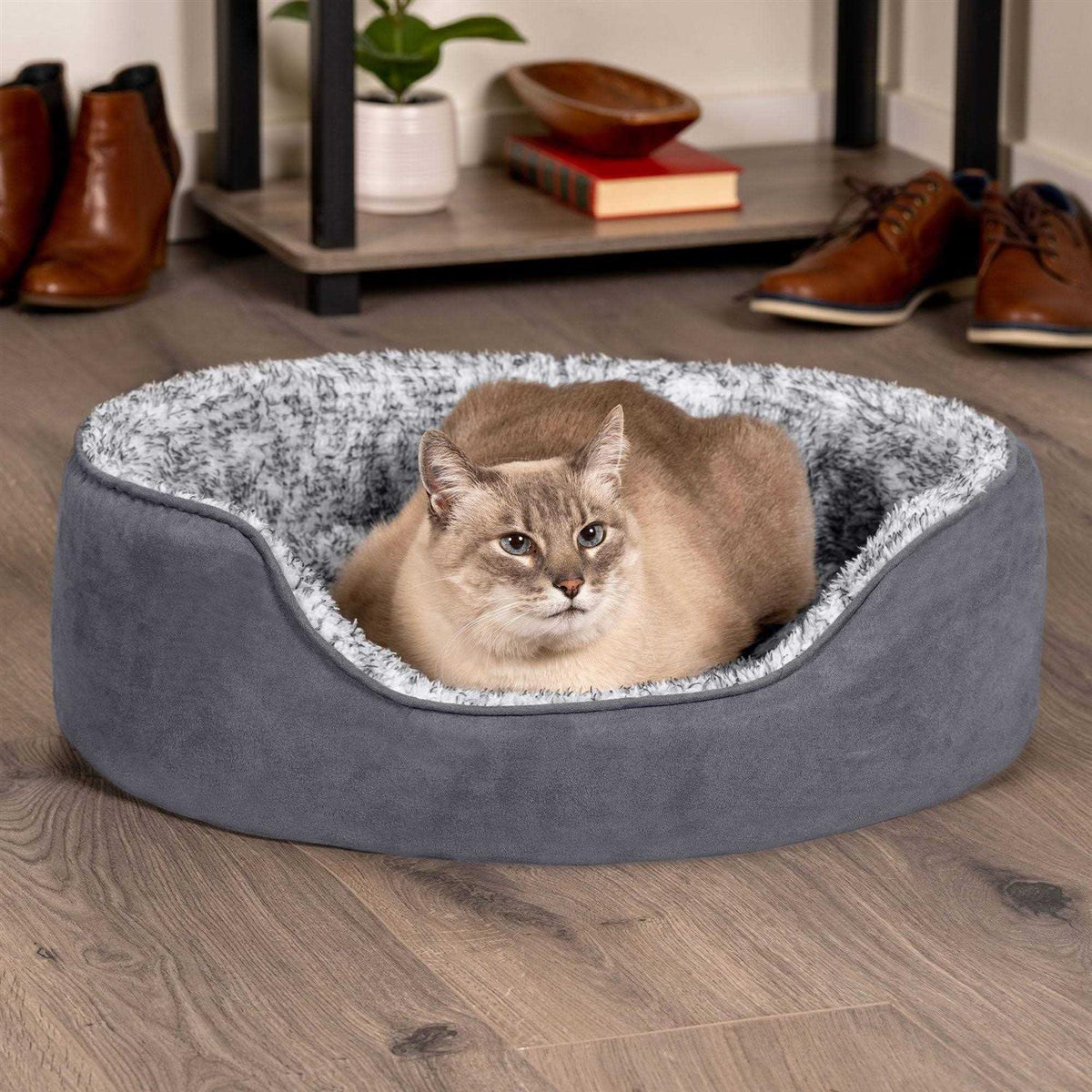 Two-Tone Fur & Suede Oval Dog Bed O970512