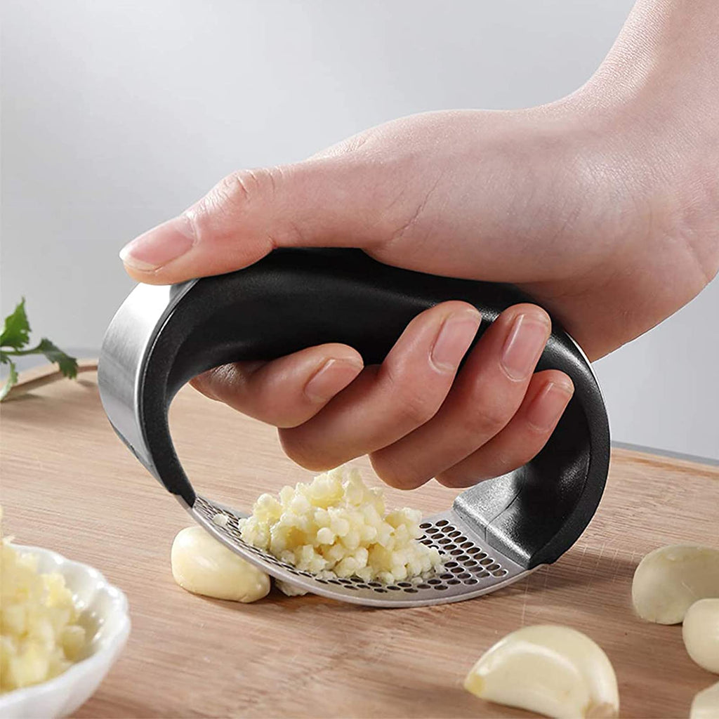Stainless Steel Garlic Press Rocker with Silicone Peeler W270
