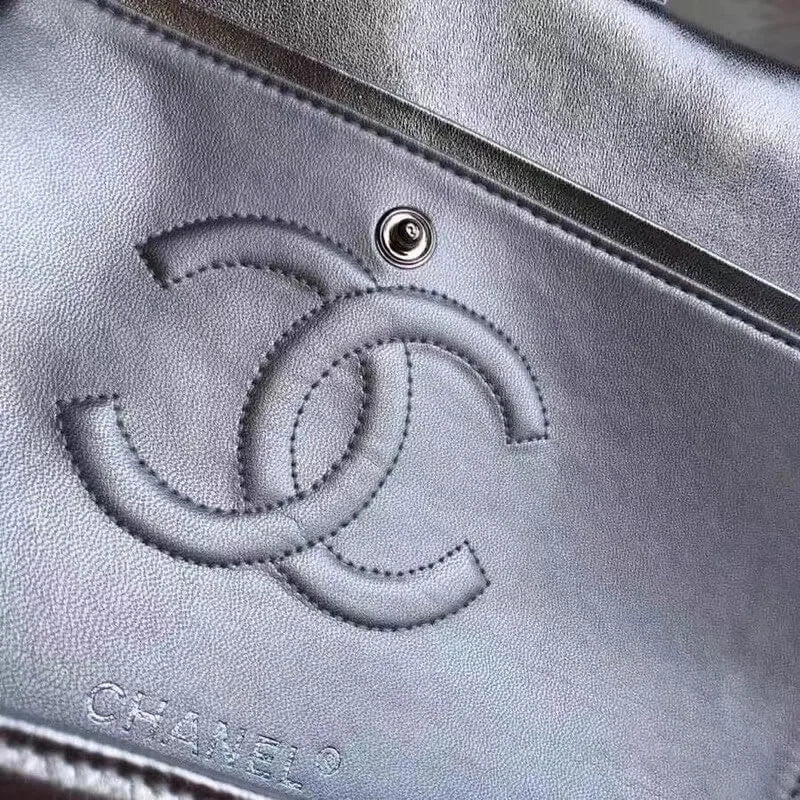 Silver Medium Size Lambskin Leather Flap Bag I17733