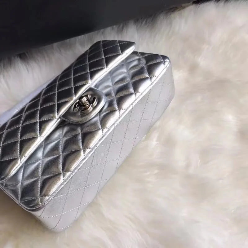 Silver Medium Size Lambskin Leather Flap Bag I17733