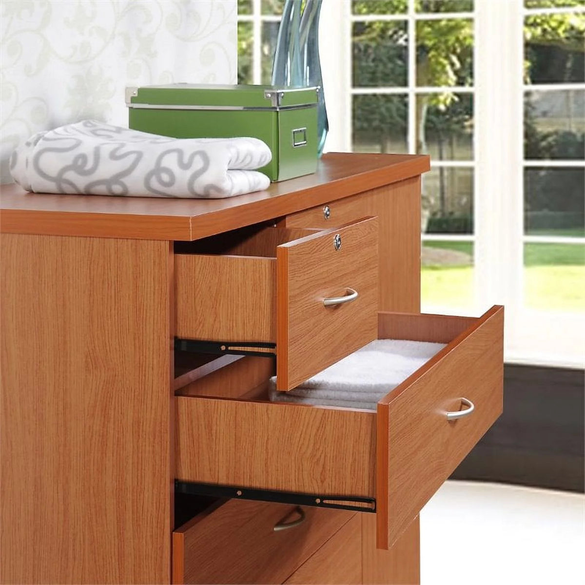 7 Drawer 1 Door Cherry Chest W30118